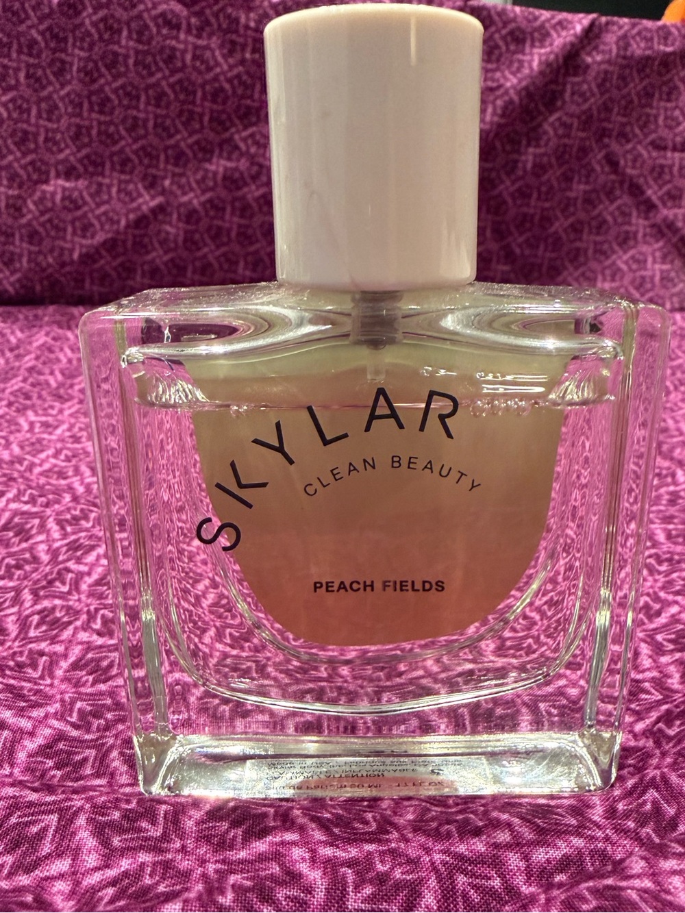 *LIKE NEW*1.7oz*Skylar* Peach Fields